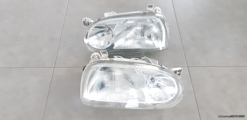 ΦΑΝΑΡΙ ΕΜΠΡΟΣ ΔΕΞΙΑ ΔΙΠΛΟ ΚΑΘΡΕΠΤΗ VW GOLF III 1992 - 1998 HELLA