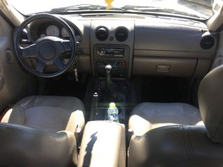 Jeep Cherokee 2004 Sport-thumb-8
