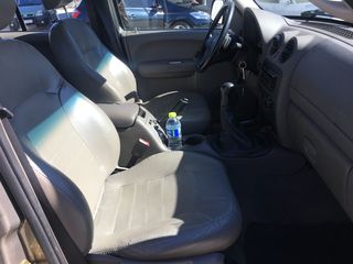 Jeep Cherokee 2004 Sport-thumb-10