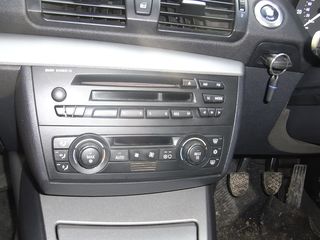 <DANOS CARS> BMW 118i RADIO CD 