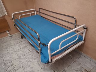 Κρεβάτι νοσοκομειακό με στρώμα