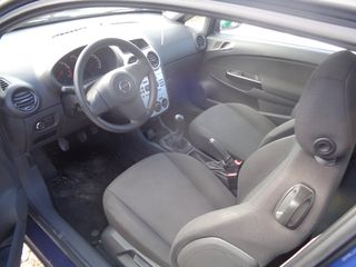 Opel Corsa 2012-thumb-6