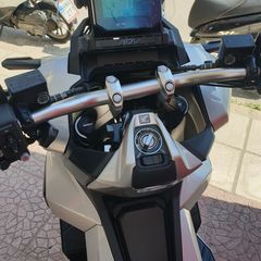 Honda ADV 350 2022-thumb-9