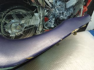 Honda VF 700 INTERCEPTOR σέλα -thumb-2