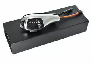 ΠΟΜΟΛΟ ΛΕΒΙΕ ΤΑΧΥΤΗΤΩΝ BMW SERIES 1 E81/E82/E84/ Z1/ E87/E88/E89/ SERIES 3 E90/E91/E92/E93 PRE FACELIFT - ΑΥΤΟΜΑΤΟ - ΜΑΥΡΟ ΔΕΡΜΑ/ΑΣΗΜΙ - ΚΟΝΤΟ 64mm - ΗΛΕΚΤΡΟΝΙΚΟ