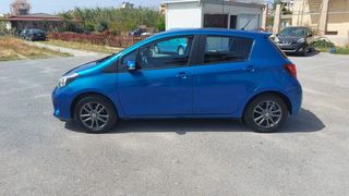 Toyota Yaris 2015-thumb-2