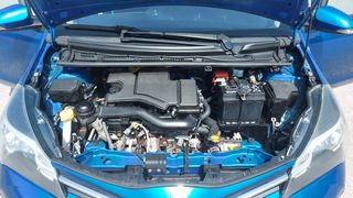 Toyota Yaris 2015-thumb-9