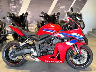 Honda CBR 650 2026 CBR650R e-cluch ΑΤΟΚΑ-thumb-4