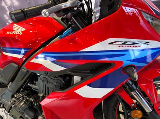 Honda CBR 650 2026 CBR650R e-cluch ΑΤΟΚΑ-thumb-6
