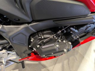 Honda CBR 650 2026 CBR650R e-cluch ΑΤΟΚΑ-thumb-10