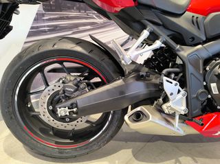 Honda CBR 650 2026 CBR650R e-cluch ΑΤΟΚΑ-thumb-12