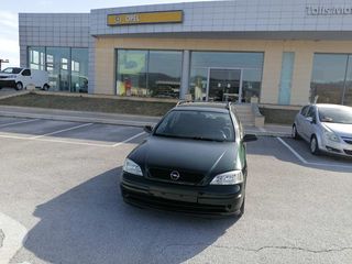 Opel Astra 2000 Sports Tourer-thumb-2