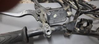 Τιμόνι-τρομπα φρενου-ντιζες-αντιβαρα-Piaggio Beverly 300 tourer -thumb-3
