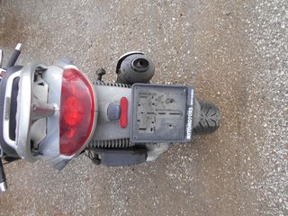 PIAGGIO BEVERLY 250-thumb-5