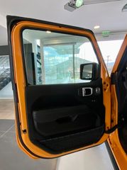 Jeep Wrangler 2023 RUBICON PLUG IN HYBRID-thumb-24