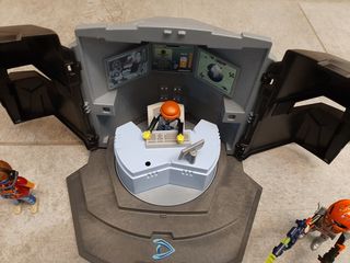 PLAYMOBIL Αρχηγείο Drones-thumb-1