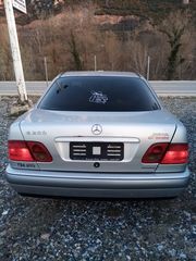 Mercedes-Benz E 250 1996 Diesel-thumb-3