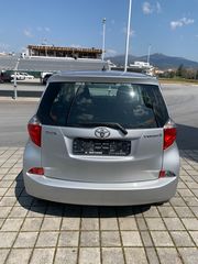 Toyota Verso-S 2011-thumb-4
