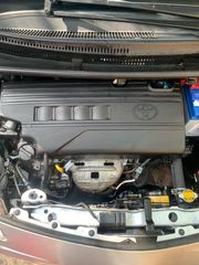 Toyota Verso-S 2011-thumb-16