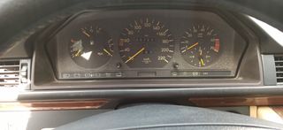 Mercedes-Benz E 200 1991-thumb-5