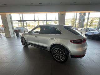 Porsche Macan 2015-thumb-3