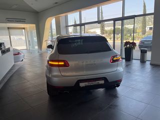 Porsche Macan 2015-thumb-6