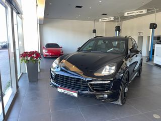 Porsche Cayenne 2015 turbo s-thumb-2