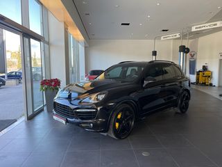 Porsche Cayenne 2015 turbo s-thumb-3