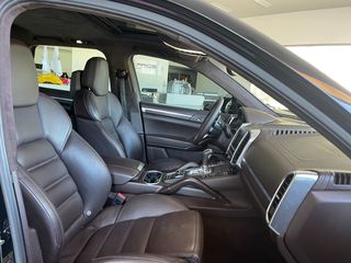Porsche Cayenne 2015 turbo s-thumb-15
