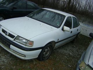 opel vectra 1700-thumb-2