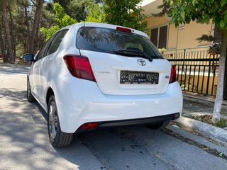 Toyota Yaris 2017 DIESEL-thumb-2