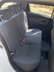 Toyota Yaris 2017 DIESEL-thumb-9