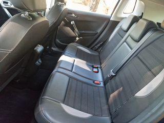 Peugeot 2008 2018 1.6 BlueHDi  Allure-thumb-26