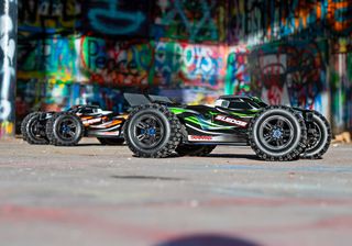 Off-Road Traxxas 2022 Sledge 1/8 Truck 6s-thumb-9