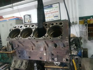MERCEDES-BENZ  Actros v8-thumb-3