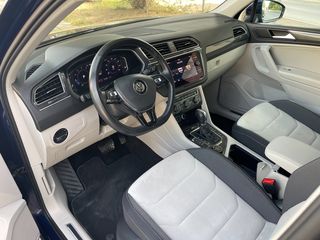 Volkswagen Tiguan 2019 2.0 190hp 4MOTION LED DIGITAL COCKPIT-thumb-5