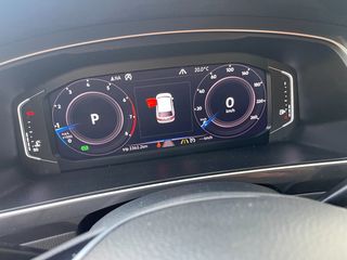 Volkswagen Tiguan 2019 2.0 190hp 4MOTION LED DIGITAL COCKPIT-thumb-4