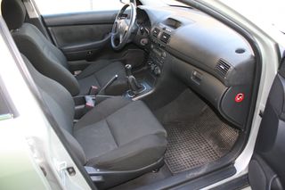 Toyota Avensis 2005 1,6 VVTI TERRA-thumb-10