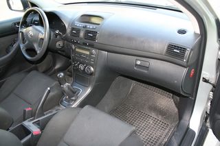 Toyota Avensis 2005 1,6 VVTI TERRA-thumb-11