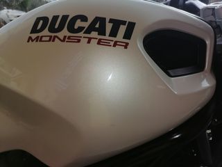 Ducati Monster 696 '09 Plus