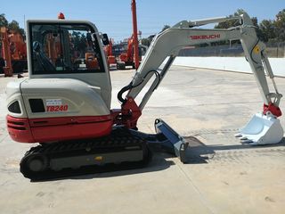 Εκσκαφάκι (διαβολάκι) Takeuchi 2025 TB240-thumb-1