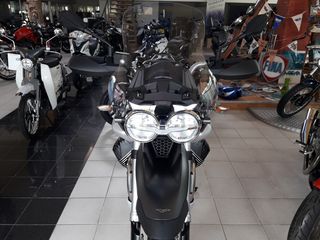 Moto Guzzi V 85 TT 2026 TRAVEL-thumb-9