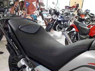 Moto Guzzi V 85 TT 2026 TRAVEL-thumb-13