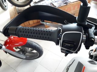 Moto Guzzi V 85 TT 2026 TRAVEL-thumb-14