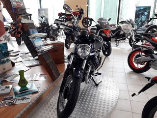Moto Guzzi V 7 2025 SPECIAL SILVER STRIPE MONOCHROME ETOIMOΠΑΡΑΔΟΤΟ !!!-thumb-29