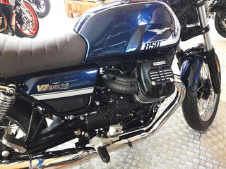 Moto Guzzi V 7 2025 SPECIAL SILVER STRIPE MONOCHROME ETOIMOΠΑΡΑΔΟΤΟ !!!-thumb-35