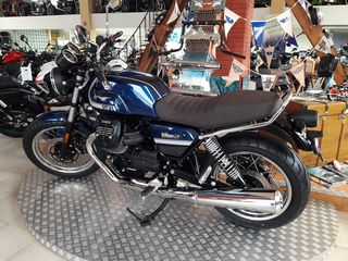 Moto Guzzi V 7 2025 SPECIAL SILVER STRIPE MONOCHROME ETOIMOΠΑΡΑΔΟΤΟ !!!-thumb-45