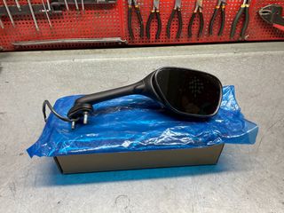 Suzuki GSXR1000/GSXR750/GSXR600, Καθρέπτης δεξιός-thumb-1