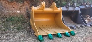 Κάδοι Μπαζών CAT 2005 385BLME -thumb-4