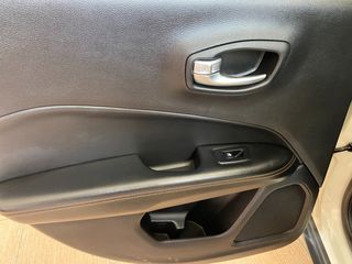 Jeep Compass 2017 LIMITED-thumb-32